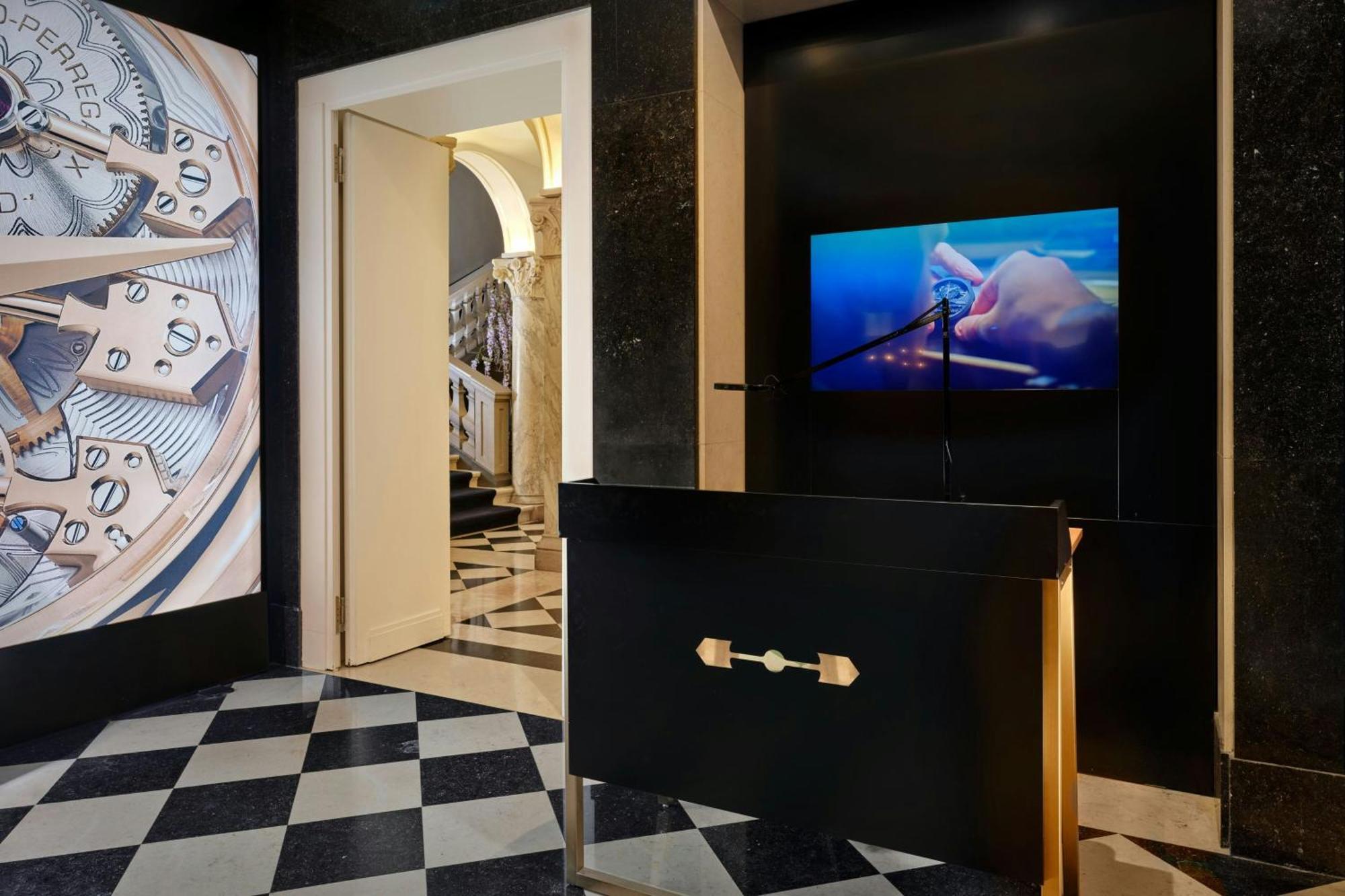 The Ritz-Carlton Hotel De La Paix, Женева Екстер'єр фото